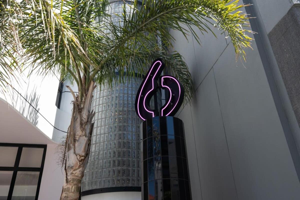 Apartamento Flamingo 208: Modern With Balcony *