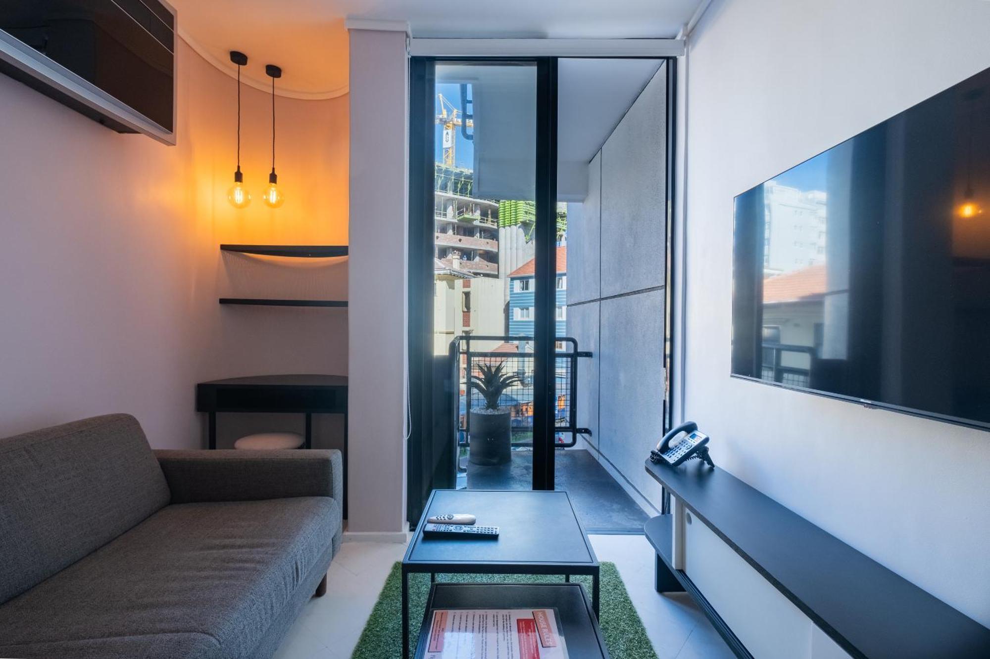 Flamingo 208: Modern With Balcony * Cidade Do Cabo