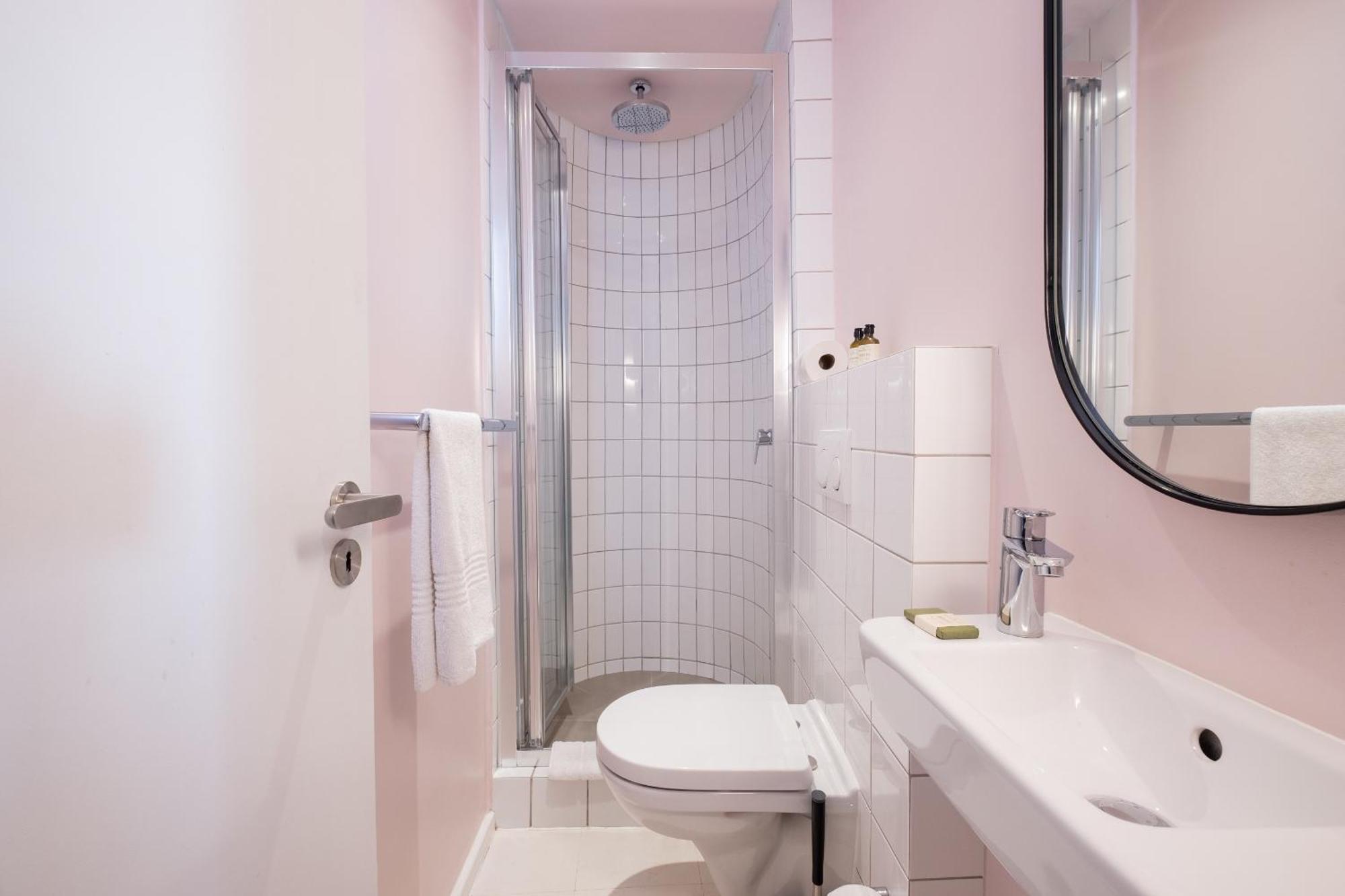 Apartamento Flamingo 208: Modern With Balcony *